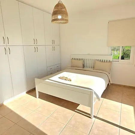 White Cove Villa, Limassol