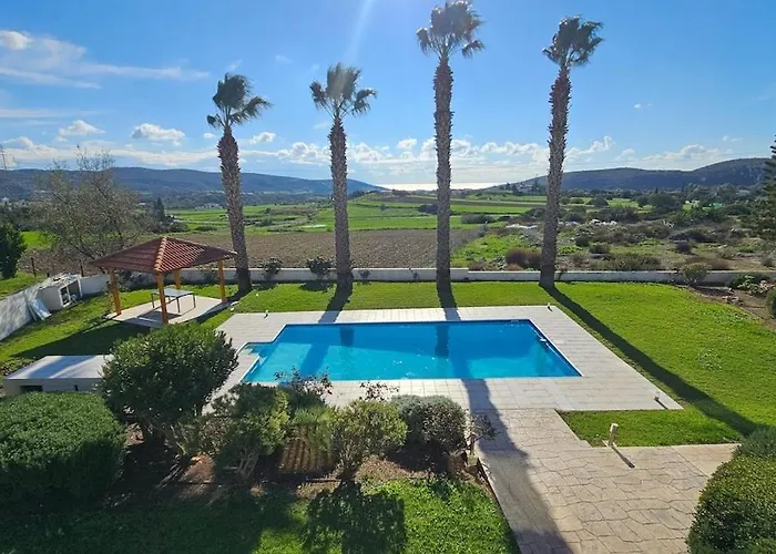 White Cove Villa, Limassol וילה