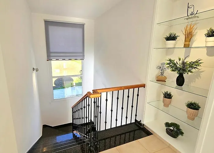 White Cove Villa, Limassol וילה