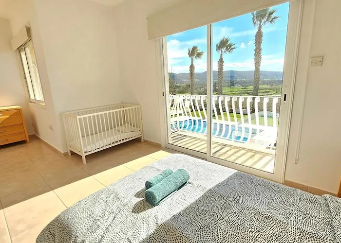 White Cove Villa, Limassol וילה *