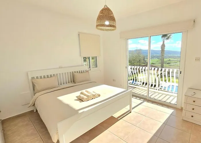 וילה White Cove Villa, Limassol *