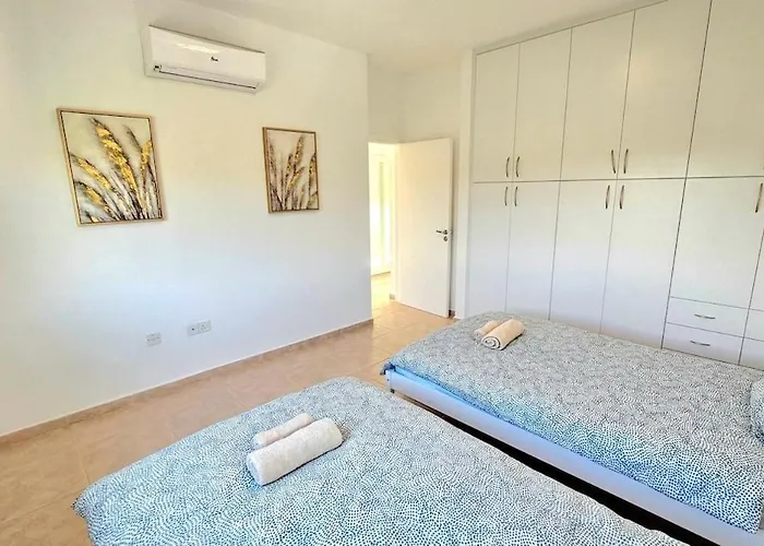 וילה White Cove Villa, Limassol *