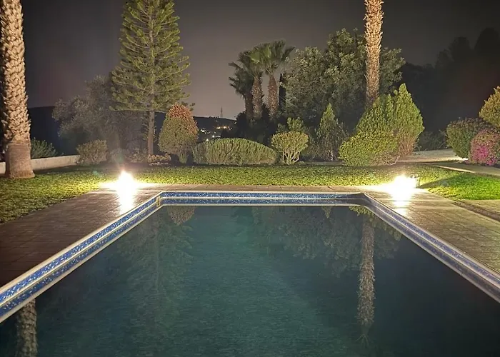 White Cove Villa, Limassol וילה *